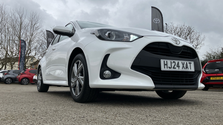 Toyota Yaris 1.5 Hybrid Icon 5dr CVT Hybrid Hatchback